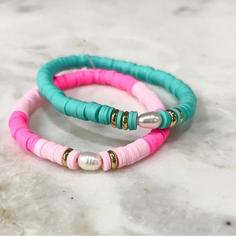 heishi bead bracelet